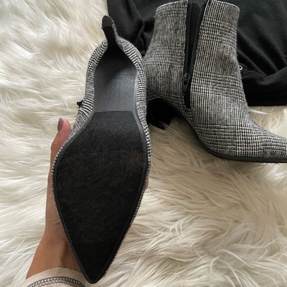 Heeled Booties - Picture 2 of 4